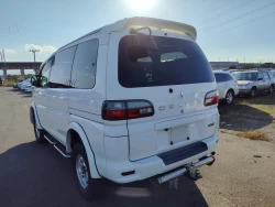 Mitsubishi DELICA, 2005 года (КОНСТРУКТОР) 7