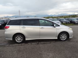 Toyota WISH, 2009 года 11