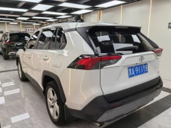 Toyota RAV4, 2020 года 4